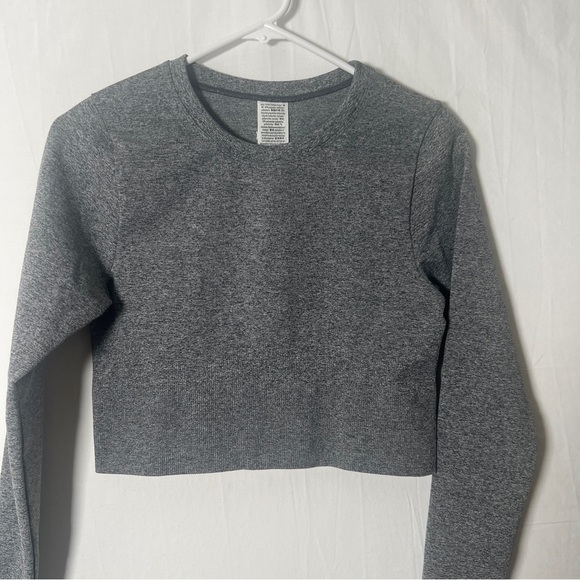 NWT- New Victoria’s Secret PINK Crop Workout Gym Active Long Sleeve Top Size M - Picture 3 of 7